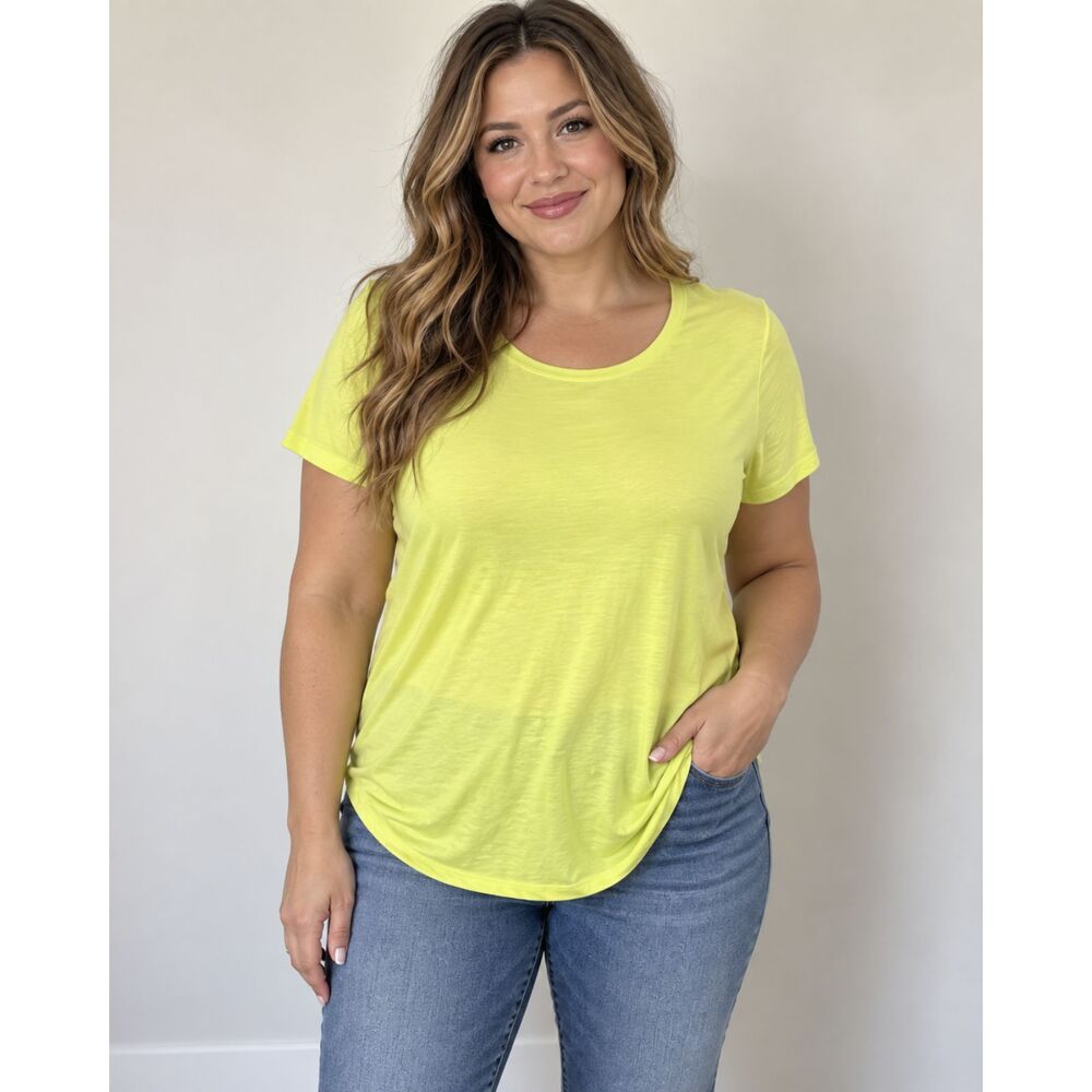 No Boundaries Women’s XL Neon Yellow Chartreuse Soft Stretch T-Shirt 15-17